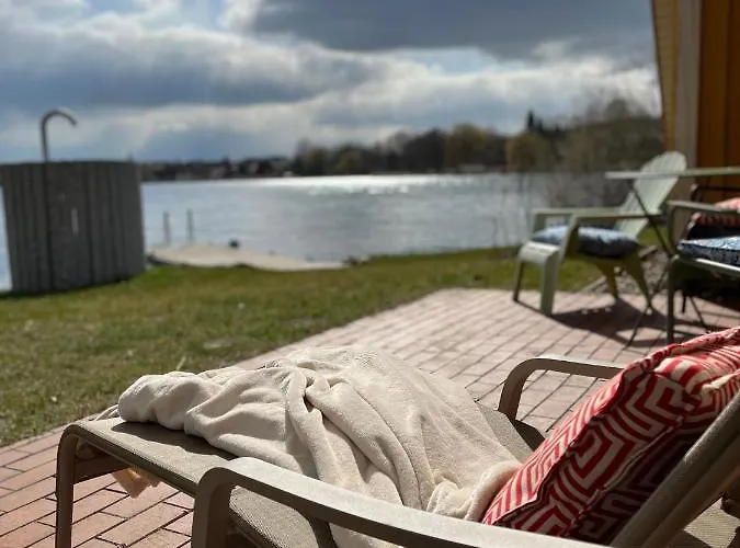아파트 Ferien Direkt Am Wasser Mit Hund 크라코프암지